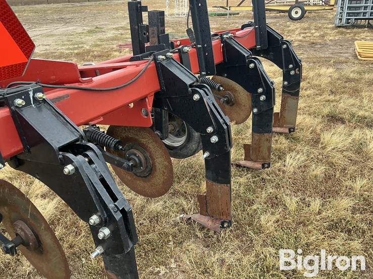 2015-case-ih-2500-image-16