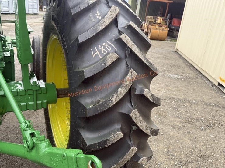 john-deere-2940-image-30