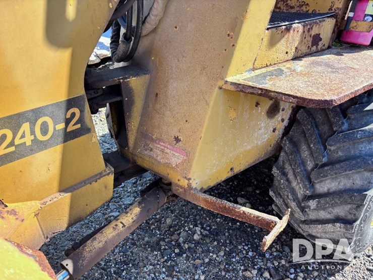 1996-swinger-240-image-18