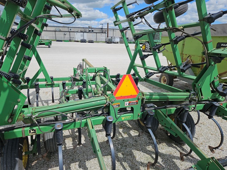 1997-john-deere-980-image-11