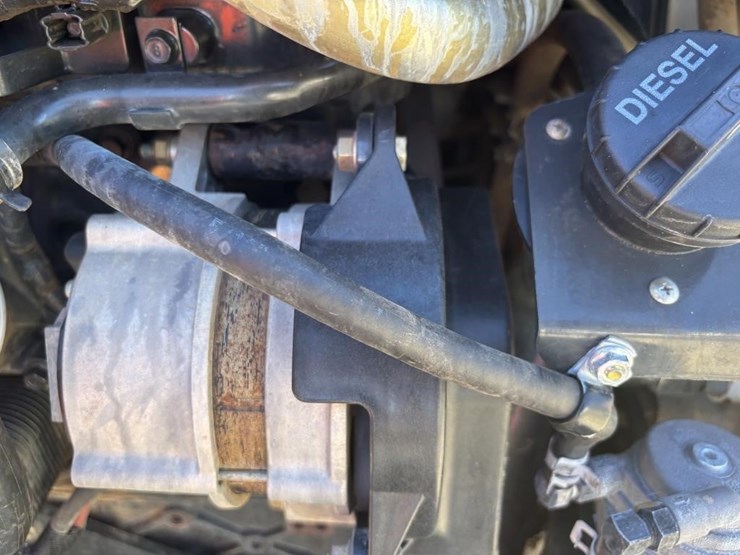 2016-bobcat-t770-image-37