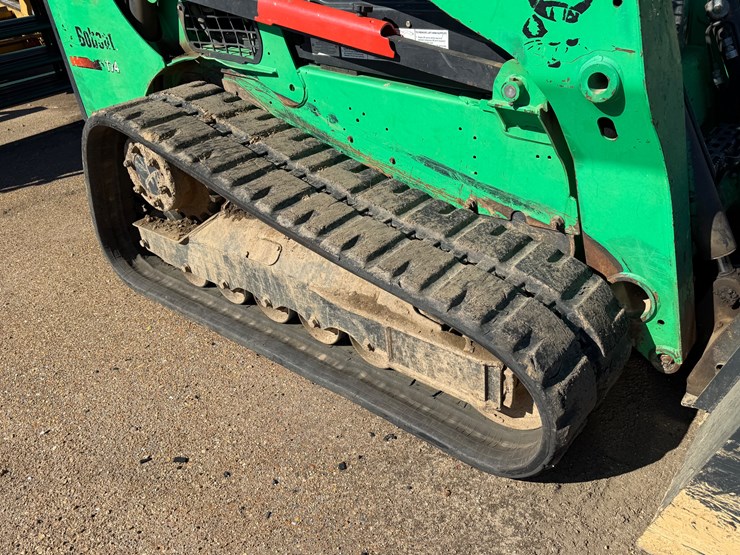 2017-bobcat-t740-image-15