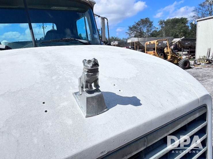 1993-mack-ch613-image-19