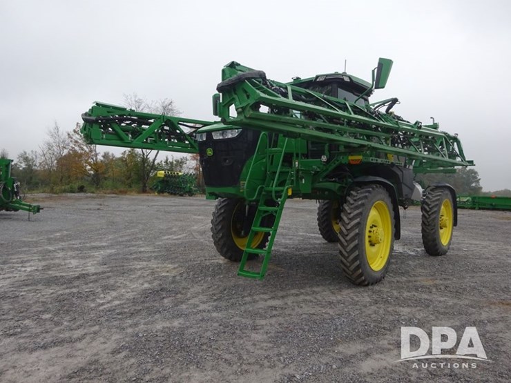 2022-john-deere-410r-image-2
