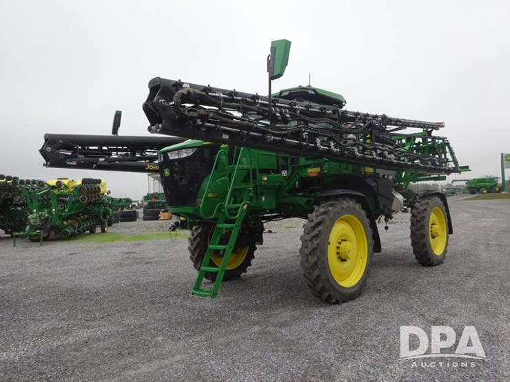 2024-john-deere-412r-image-11