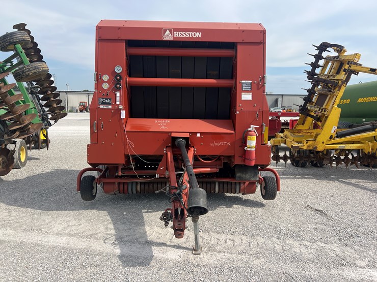 hesston-856a-image-2