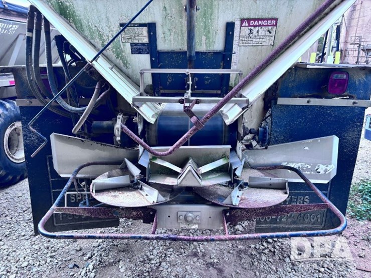 2005-kenworth-t300-image-32