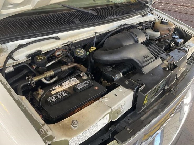 2003-ford-e350-image-13