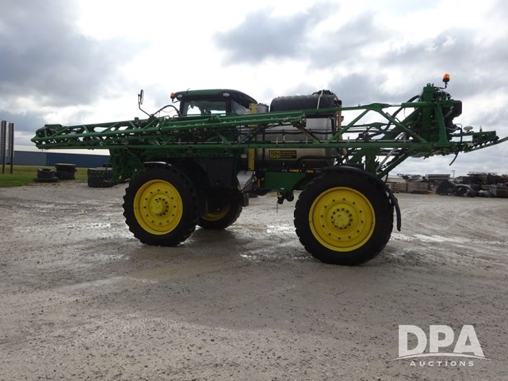 2021-john-deere-r4045-image-21