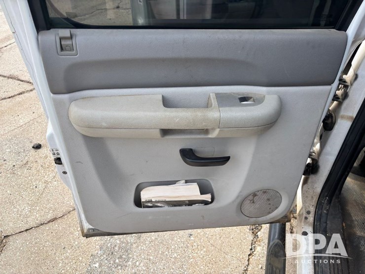 2009-chevrolet-silverado-2500hd-image-71