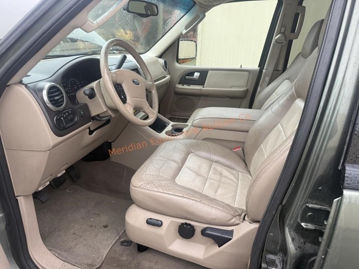 2003-ford-expedition-image-32