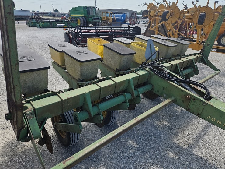 john-deere-7000-image-9