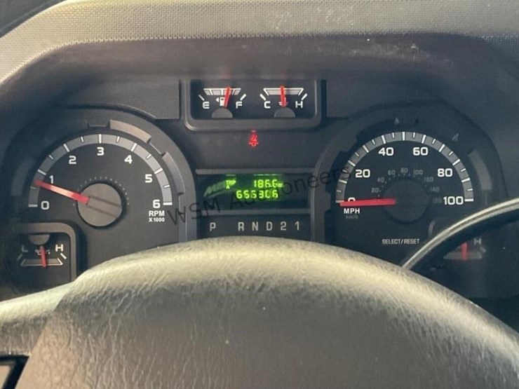 2009-ford-e350-image-19