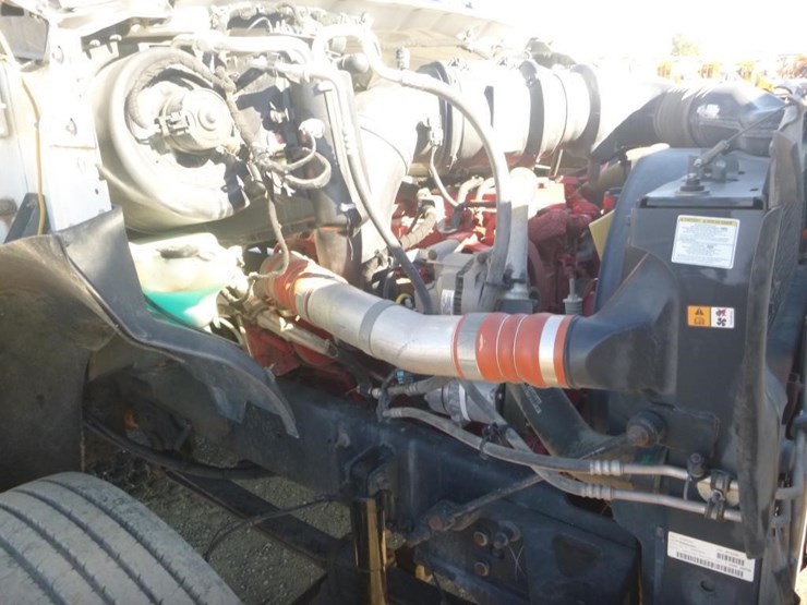 2010-ford-f650-image-15