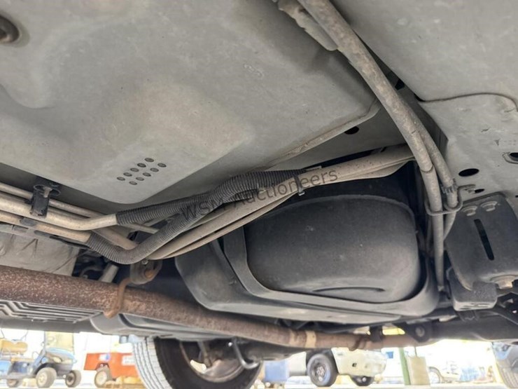 2017-ford-explorer-image-31