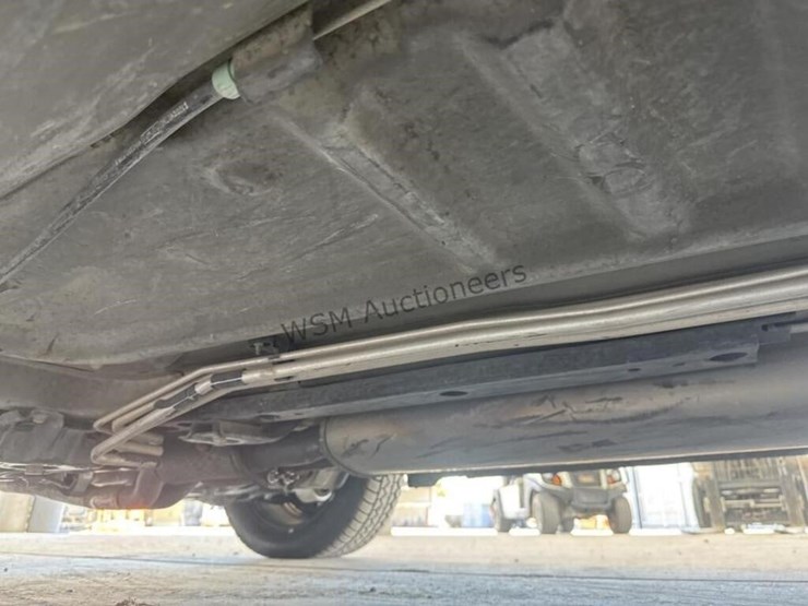 2016-ford-explorer-image-27