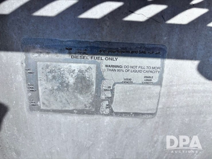 2003-volvo-10-image-58