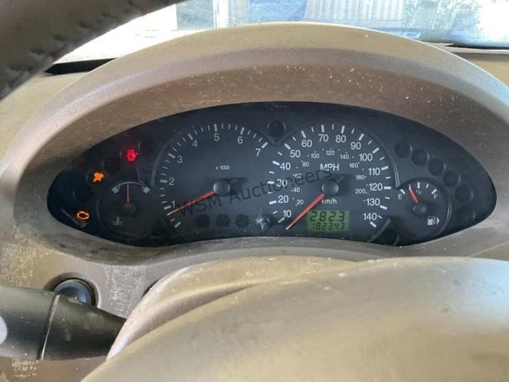 2006-ford-focus-wagon-image-14