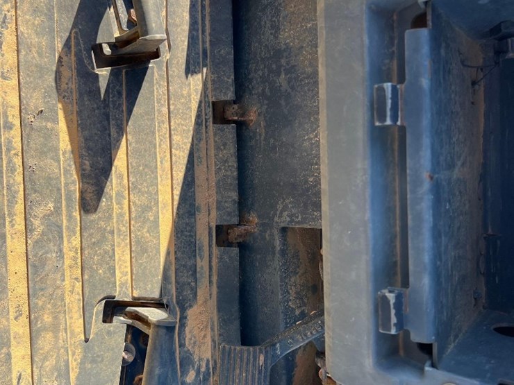 deere-450k-lgp-image-38