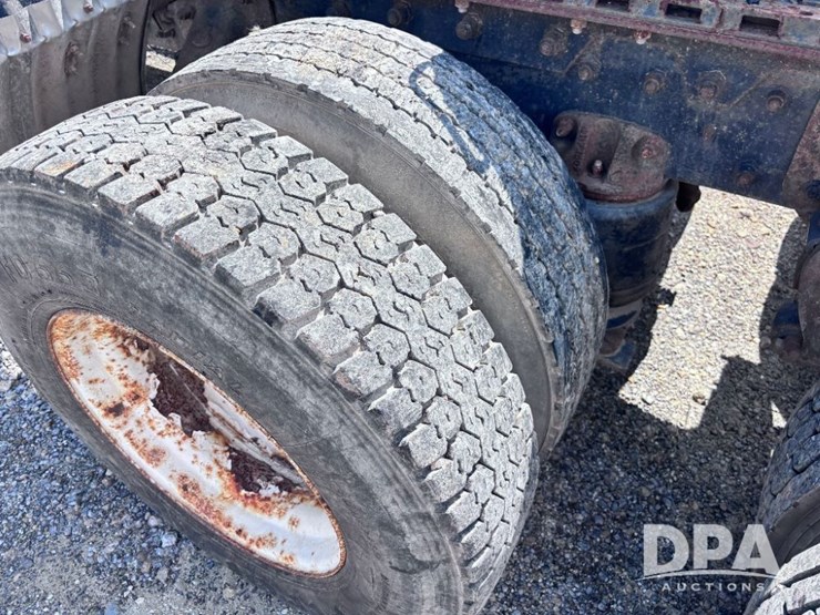 1993-mack-ch613-image-40