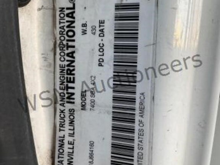 2008-international-7400-image-18