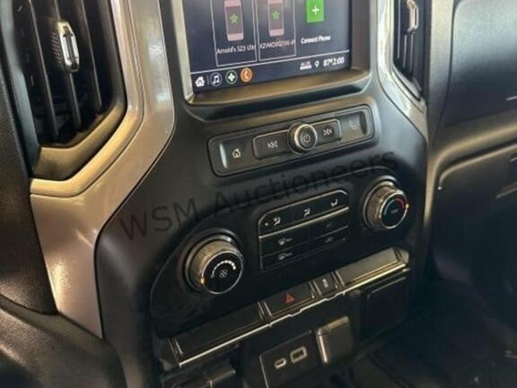 2021-chevrolet-silverado-2500hd-image-19