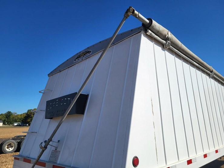 2021-lime-city-equipment-steel-tandem-axle-semi-hopper-trailer---one-owner-image-37