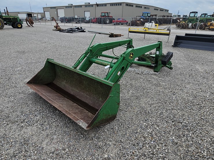 john-deere-725-image-10