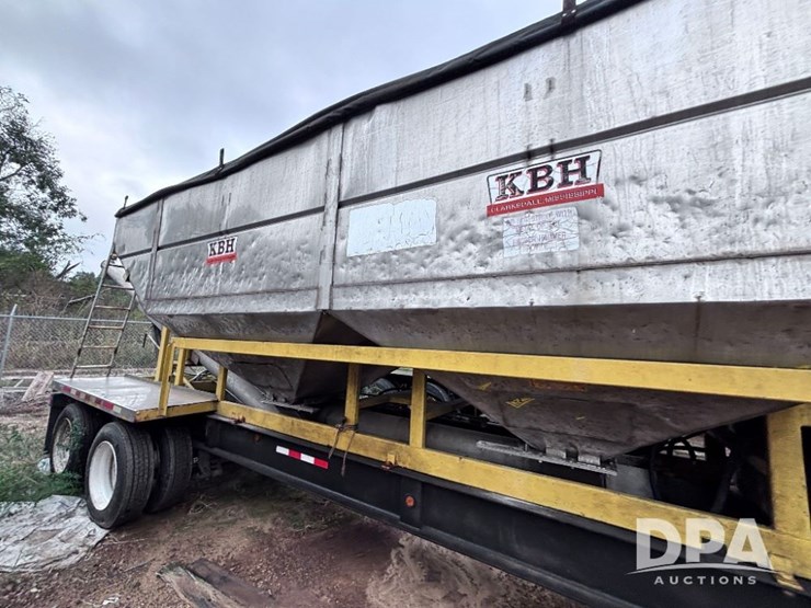 2004-magnolia-trailer-image-6