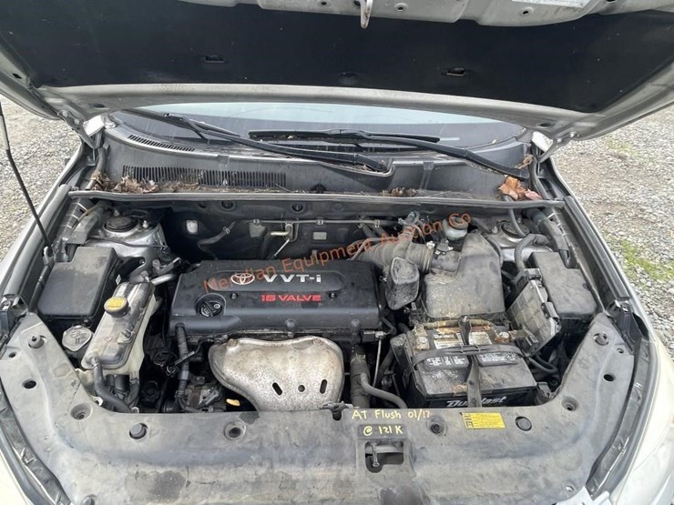 2006-toyota-rav4-image-13