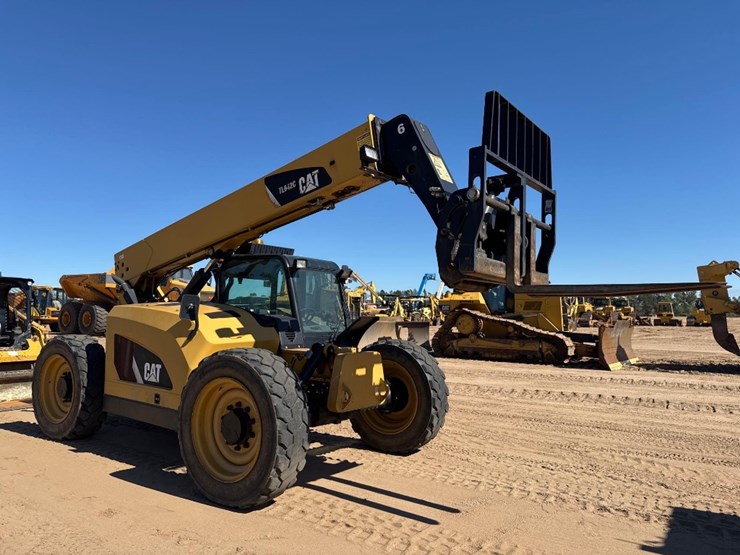 2013-caterpillar-tl642c-image-4