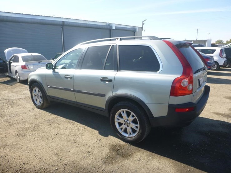 2005-volvo-xc90-image-4
