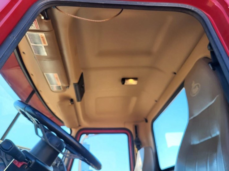 2004-mack-granite-cv713-image-55