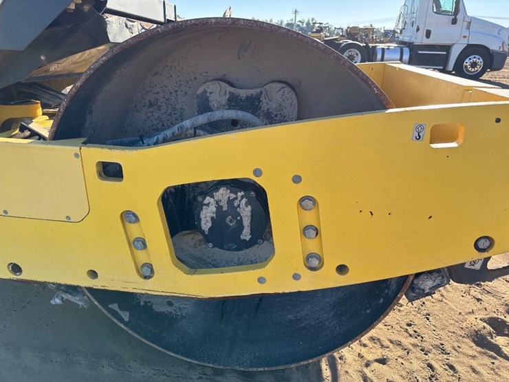 2016-bomag-bw177d-5-image-11