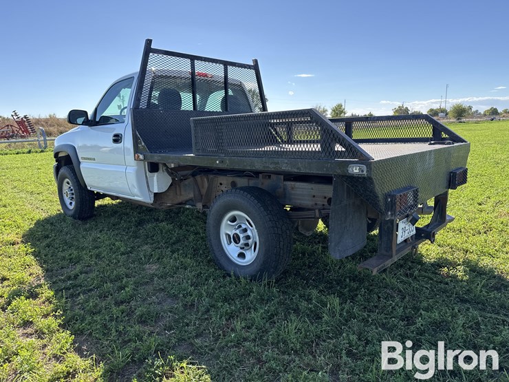 2005-gmc-sierra-2500-image-7
