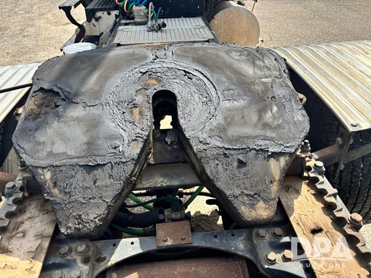 2010-international-prostar-image-35