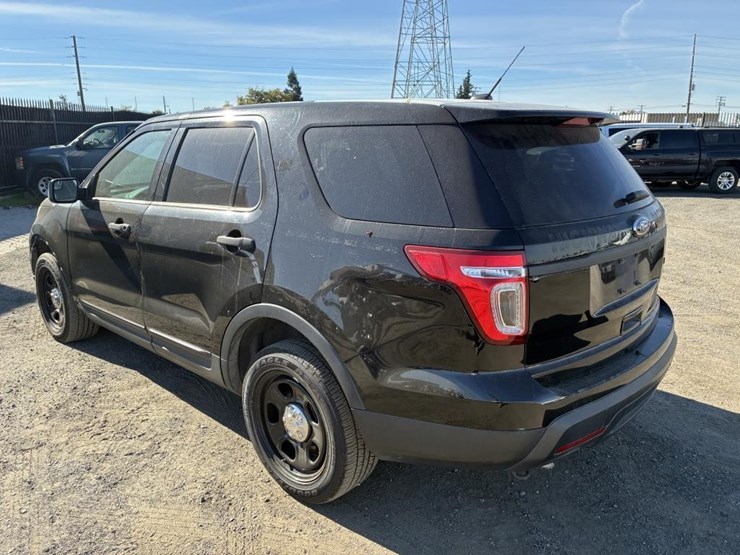 2013-ford-explorer-image-4