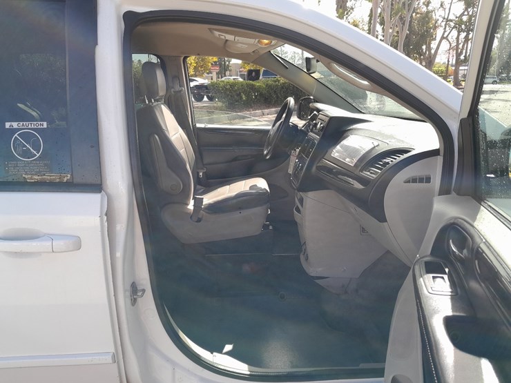 dodge-caravan-image-5