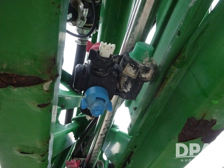 2021-john-deere-r4038-image-67