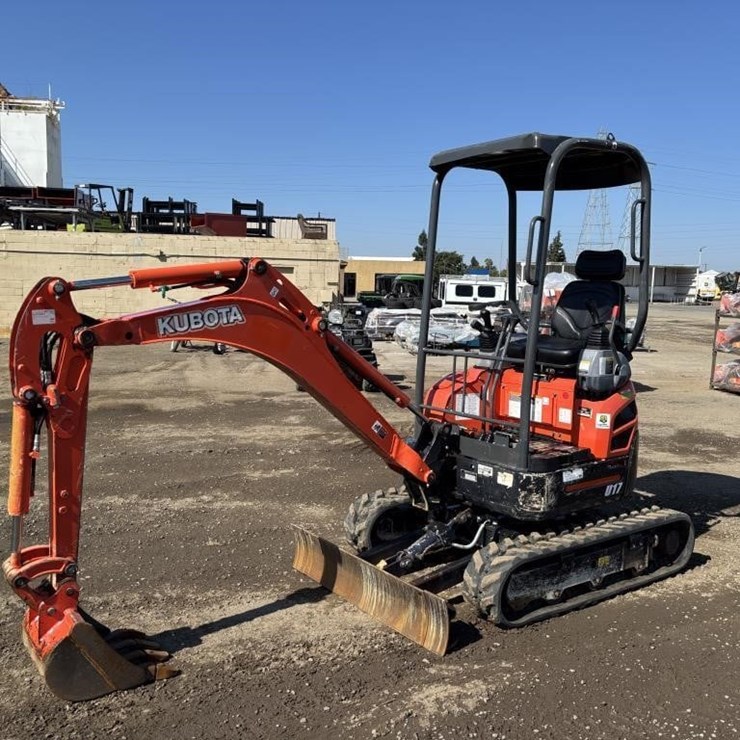 2018 KUBOTA U17