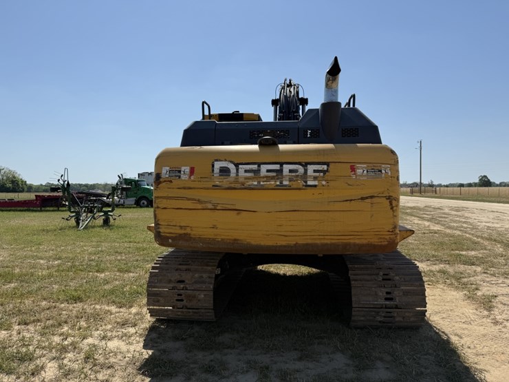 2018-deere-210g-lc-image-6