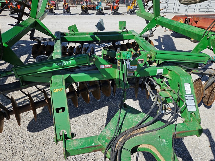 2010-john-deere-637-image-4