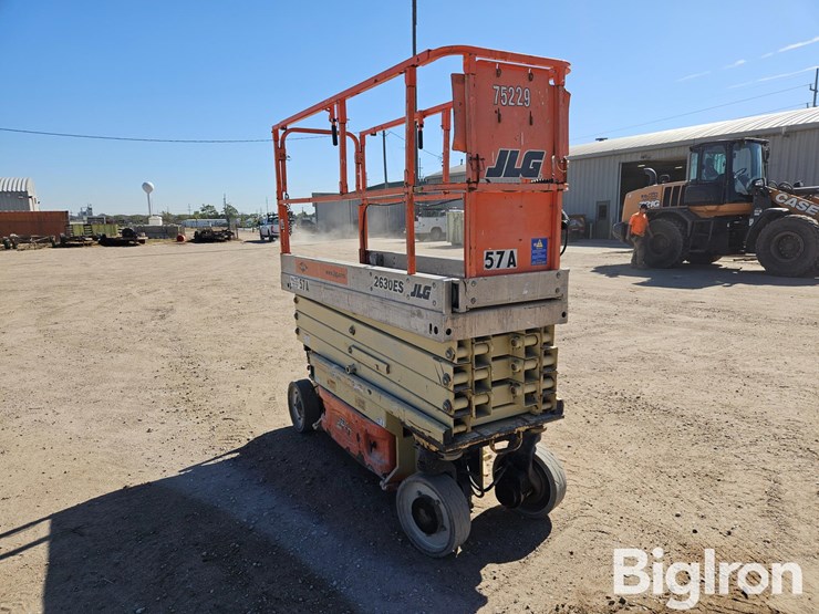 2006-jlg-2630es-image-5