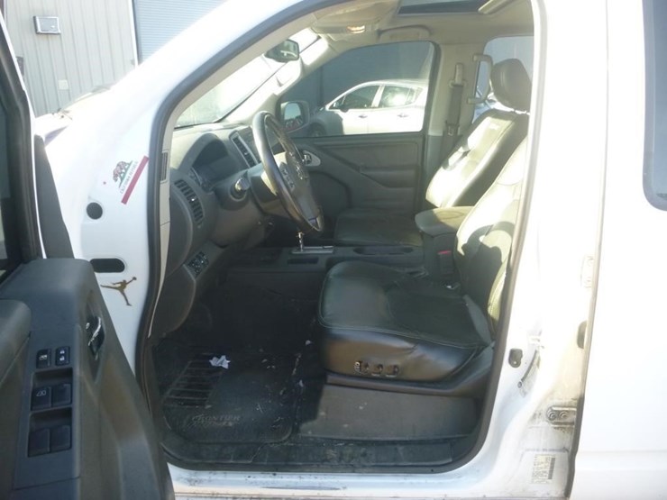 2019-nissan-frontier-image-8