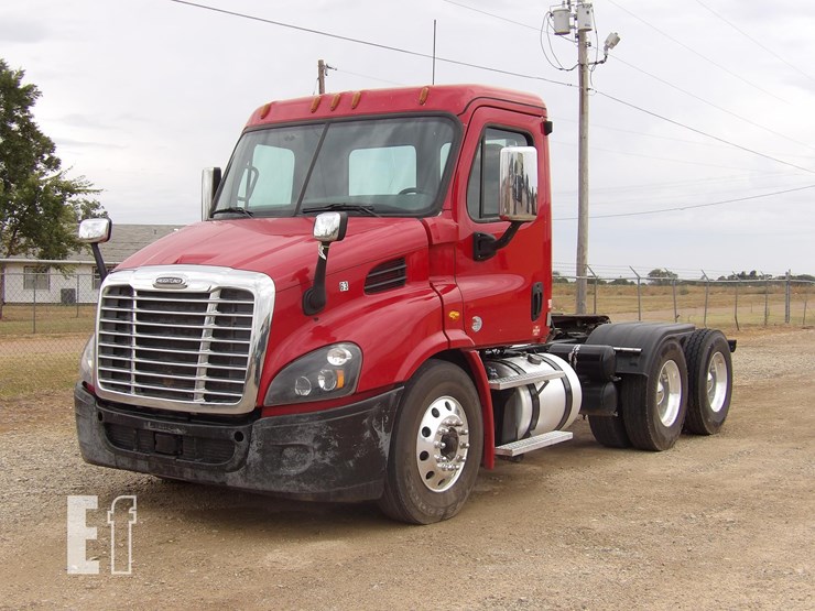 2019-freightliner-cascadia-125-image-1