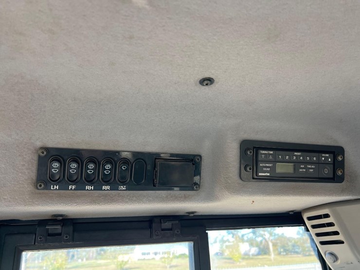 komatsu-d39px-24-image-34