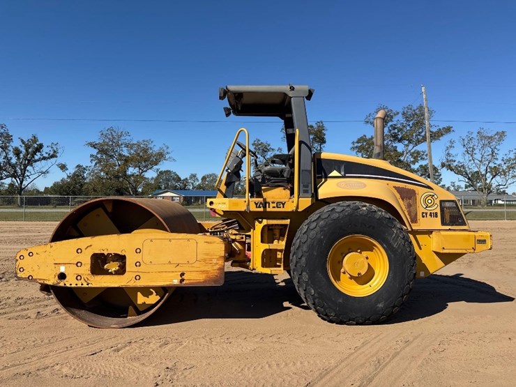 caterpillar-cs-563-image-1