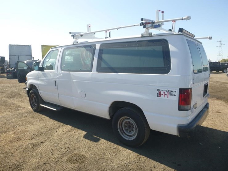 2013-ford-e150-image-4