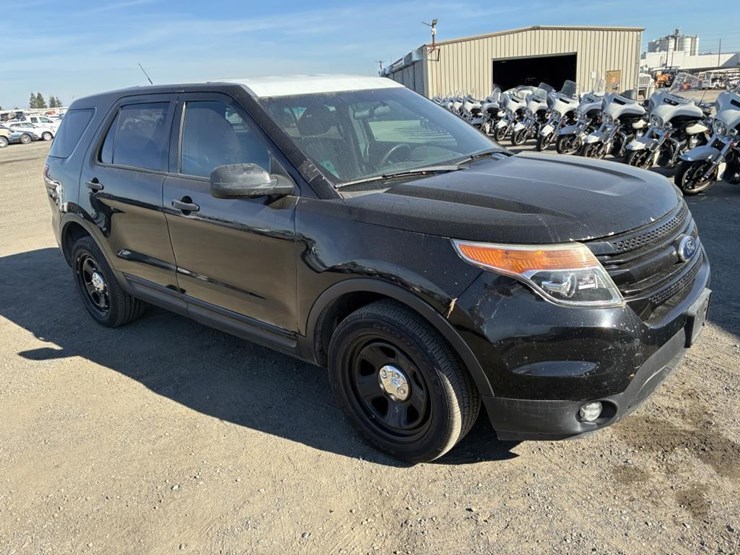 2013-ford-explorer-image-2