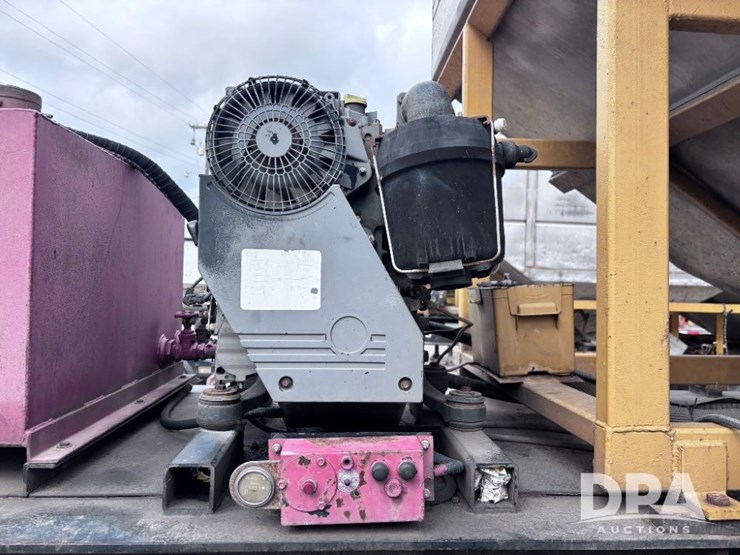 2004-magnolia-trailer-image-14